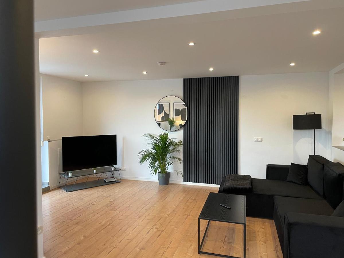Lightplace • Grosse • 3 Schlafzimmer • Boxspring • Smart Tv • Biergarten • Restaurant Apartment *