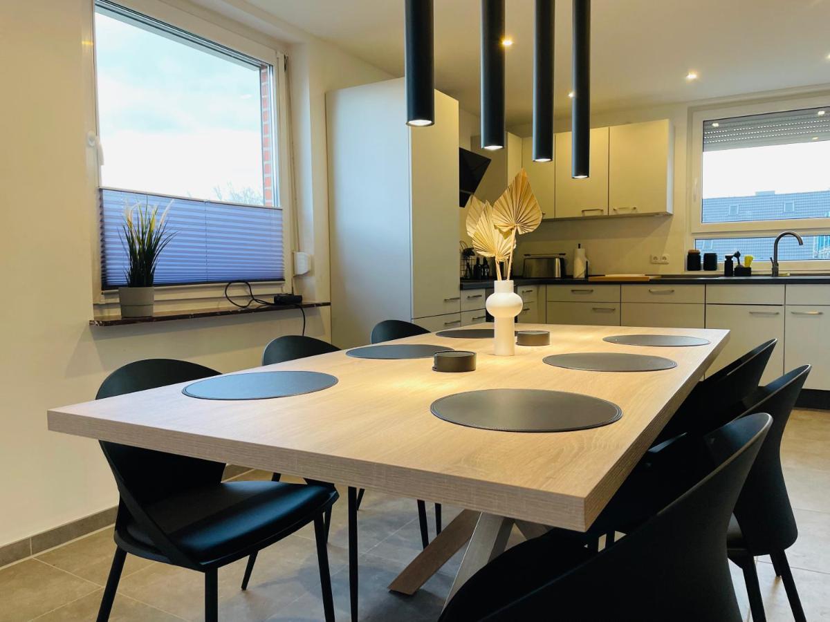 Apartment Lightplace • Grosse • 3 Schlafzimmer • Boxspring • Smart Tv • Biergarten • Restaurant Braunschweig