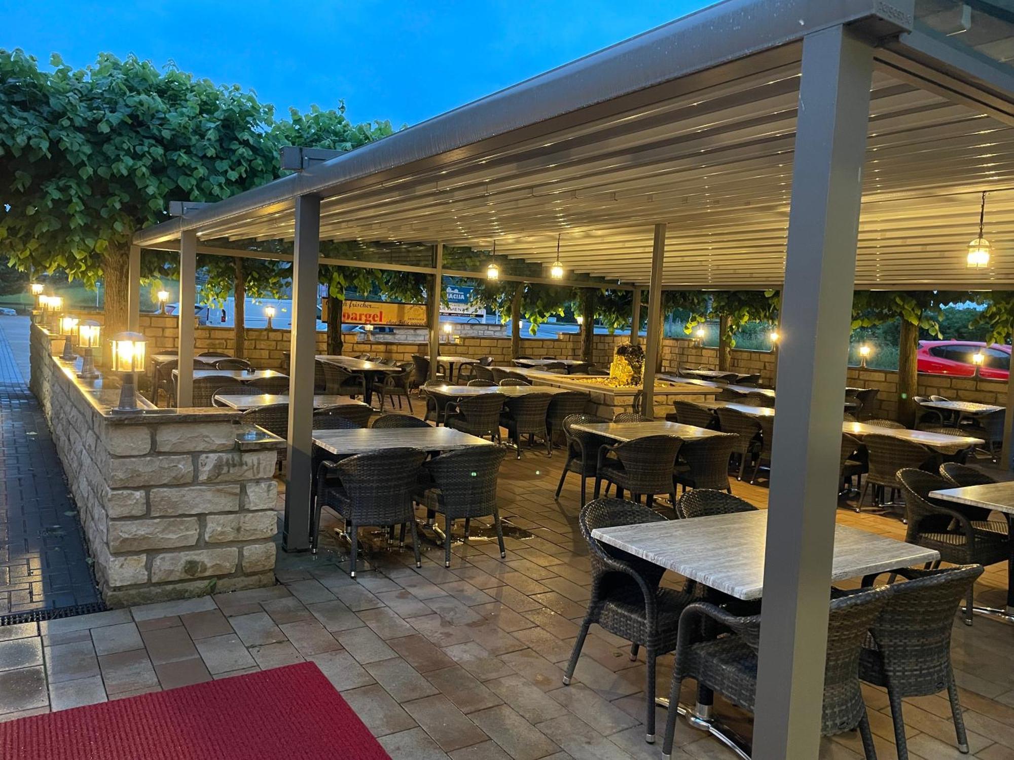 Apartment Lightplace • Grosse • 3 Schlafzimmer • Boxspring • Smart Tv • Biergarten • Restaurant *